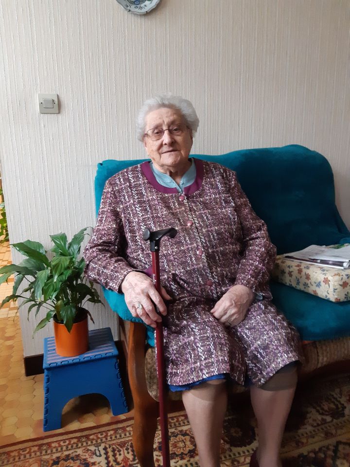 Jacqueline Queru, doyenne du village, 100 ans en mars 2020. Elle a connu et voté pour les trois generations de Boivin. (JEROME JADOT / RADIO FRANCE)