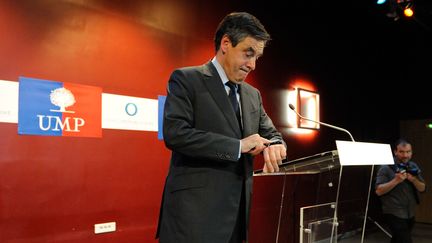 Fran&ccedil;ois Fillon, le 2 juillet 2013, durant un meeting &agrave; Saint-Cloud (Hauts-de-Seine).&nbsp; (WITT/SIPA)