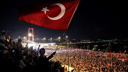 VIDEO. Turquie : manifestations anti-putsch à Istanbul et Ankara