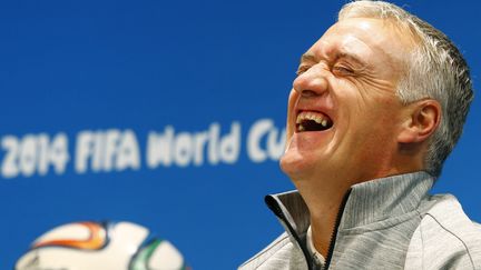 &nbsp; (Didier Deschamps, le sélectionneur des Bleus tout sourire en conférence de presse © Maxppp)