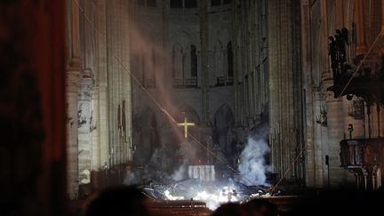 Incendie de Notre-Dame : les premières images de l'intérieur