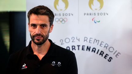 Tony Estanguet,&nbsp;le président du comité d'organisation des Jeux olympiques et paralympiques, le 26 juin 2022. (GEOFFROY VAN DER HASSELT / AFP)