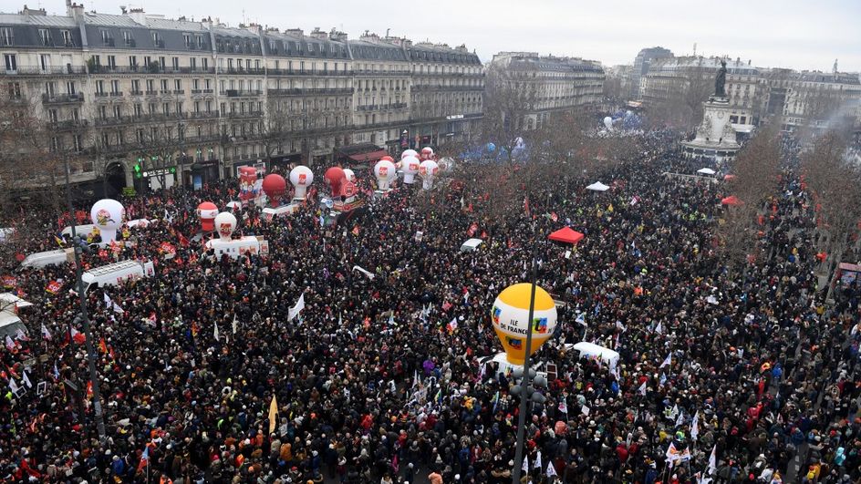 Réforme Des Retraites Plus De 11 Million De Personnes Ont Manifesté En France Selon Le