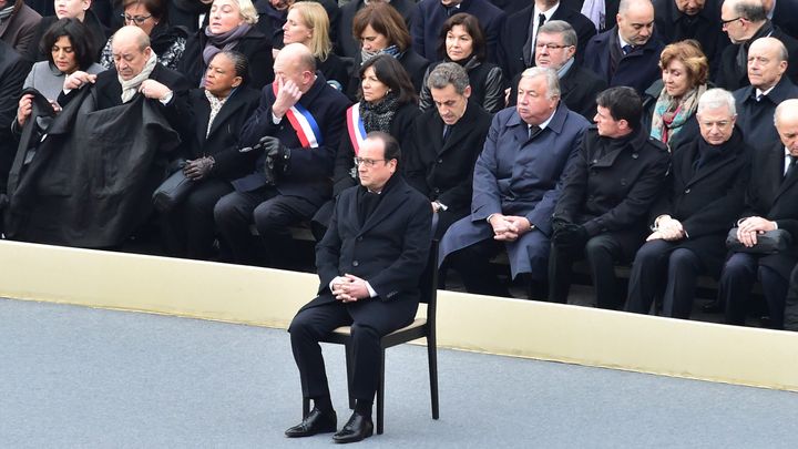 &nbsp; (François Hollande lors de la cérémonie du 26 novembre © maxPPP)