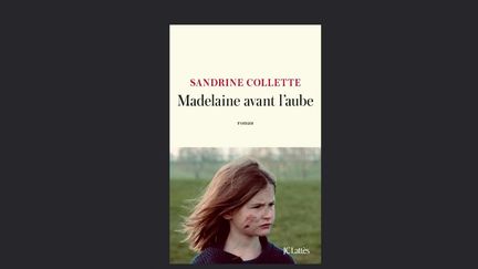 Dans sa chronique "Et si on lisait ?" du lundi 23 septembre, la journaliste Anne-Marie Revol présente le roman "Madelaine avant l'aube" de Sandrine Collette comme "un récit d'une rare poésie, où la tendresse, la cruauté, l'injustice et la liberté se confrontent sans relâche". (FRANCEINFO)