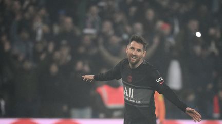 La joie de Lionel Messi, buteur contre le FC Nantes au Parc des Princes, le 20 novembre.&nbsp; (FRANCK FIFE / AFP)