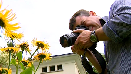 Hugues Droz allie désormais ses deux passions : la cuisine et la photographie.
 (France 3)