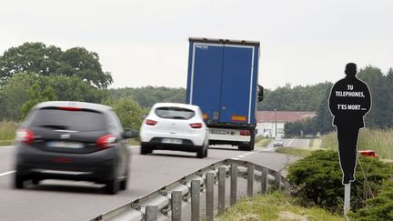 &nbsp; (La direction de la sécurité routière du préfet de la Moselle a mis en place ces silhouettes dissuasives en mai © MAXPPP / IP3 PRESS)