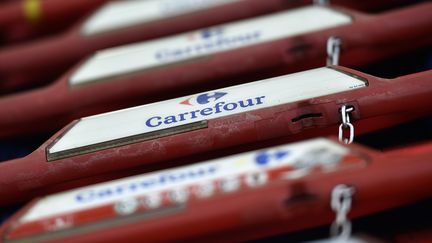 Hypermarchés : pourquoi Carrefour supprime 1 200 postes