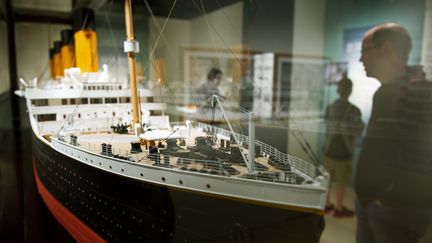 Maquette du Titanic au National Geographic Museum Washington en 2012 pour l'exposition&nbsp;"Titanic: 100 Year Obsession" (PAUL J. RICHARDS / AFP)