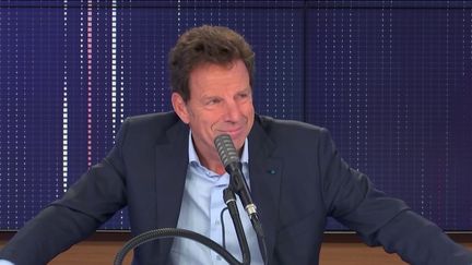 Geoffroy Roux de Bézieux, président du Medef,&nbsp;était l'invité du "8h30 franceinfo", mercredi 30 septembre 2020. (FRANCEINFO / RADIOFRANCE)