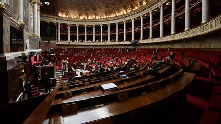 Les députés débattent du projet de loi bioéthique à l'Assemblée nationale, à Paris, le 25 septembre 2019. (PHILIPPE LOPEZ / AFP)