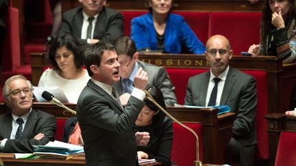 Manuel Valls &agrave; l'Assembl&eacute;e nationale le 2 d&eacute;cember 2014 (CHAMUSSY / SIPA)