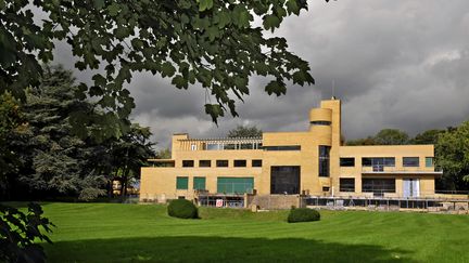 La Villa Cavrois, à Croix, dans le département du Nord, en septembre 2008 (PHILIPPE HUGUEN / AFP)