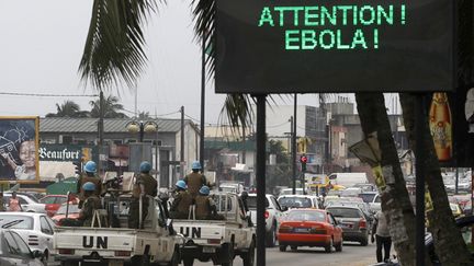 &nbsp; (Dans les rues d'Abidjan, le mois dernier © REUTERS/Luc Gnago)