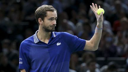 Daniil Medvedev au Masters 1000 de Paris-Bercy, le 7 novembre 2021. (JEAN CATUFFE / AFP)