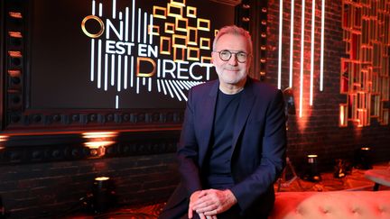 L'animateur Laurent Ruquier sur le plateau du talk-show "On est en direct", à Paris, le 25 septembre 2020. (JEAN-BAPTISTE QUENTIN / MAXPPP)