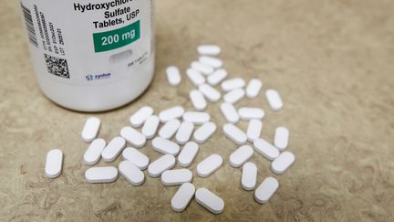 De l'hydroxychloroquine, un médicament antipaludéen, présenté dans une pharmacie de Provo, dans l'Utah (Etats-Unis), le 27 mai 2020.&nbsp; (GEORGE FREY / REUTERS)