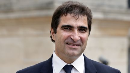 Le d&eacute;put&eacute; de Seine-et-Marne, Christian Jacob, arrive &agrave; l'Assembl&eacute;e nationale &agrave; Paris le 19 juin 2012. (KENZO TRIBOUILLARD / AFP)