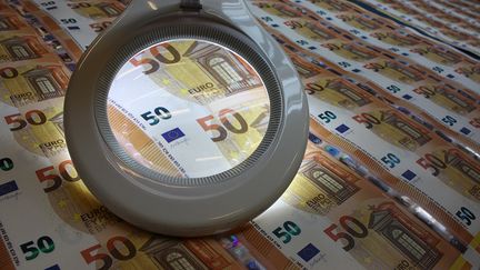 Les nouveaux billets de 50 euros, mis en circulation mardi 4 avril 2017. (© European Central Bank)