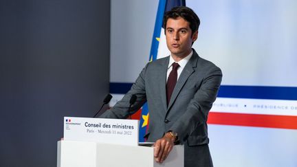 Le porte-parole du gouvernement, Gabriel Attal, le 11 mai 2022 à Paris. (XOSE BOUZAS / HANS LUCAS / AFP)