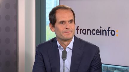 Edouard Louis-Dreyfus,&nbsp;président du groupe Louis Dreyfus Armateurs, était l'invité de franceinfo, le 5 octobre 2022.&nbsp; (CAPTURE ECRAN / FRANCEINFO)