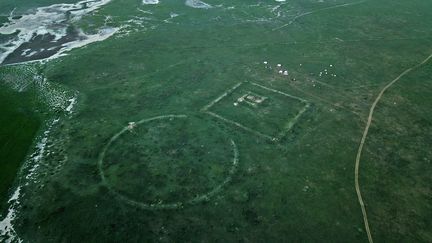 Des images de l'Université hébraïque de Jérusalem transmises le 7 juin 2020 montrent le tracé des restes du segment nord oublié de la Grande Muraille de Chine, situé principalement dans la steppe mongole.&nbsp; (THE HEBREW UNIVERSITY OF JERUSALEM / AFP)