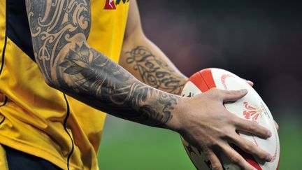 Un joueur de rugby australien tatoué. (GLYN KIRK / AFP)