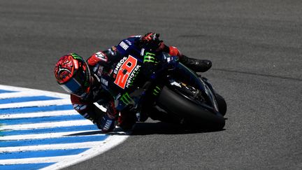 Fabio Quartararo (Monster Energy Yamaha) lors du Grand Prix&nbsp;d'Espagne de MotoGP à Jerez, dimanche 2 mai.&nbsp; (PIERRE-PHILIPPE MARCOU / AFP)