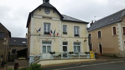 Mairie de Thoiré dans la Sarthe. (JÉRÔME JADOT / FRANCEINFO)