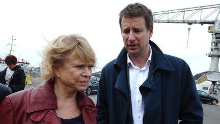 la candidate &eacute;cologiste &agrave; la pr&eacute;sidentielle, Eva Joly, et son ancien porte-parole, Yannick Jadot, le 14 mars 2011 &agrave; Saint-nazaire. (FRANCK DUBRAY /&nbsp;PHOTOPQR / OUEST FRANCE / MAXPPP)