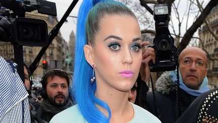 Ce que l'on retiendra de la fashion week parisienne? Le blues capillaire de Katy Parry assur&eacute;ment! (ZWAA / WENN / SIPA)