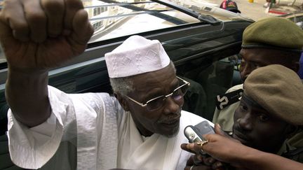 &nbsp; (Hissène Habré après une décision de justice en 2005 au Sénégal ©)