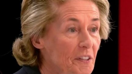 Homophobie : les excuses tardives de la ministre Caroline Cayeux après ses propos contre le mariage pour tous&nbsp; (France 3)