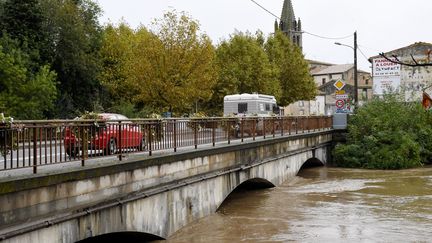 La commune de Pezens a été totalement évacuée, lundi 15 octobre, face à la montée des eaux. (BOYER CLAUDE / MAXPPP)