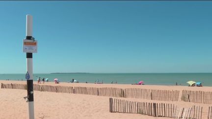 Sécheresse : les douches de plage sont fermées en Charente-Maritime