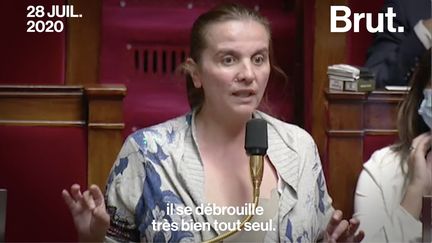 Elle a élevé son premier fils seule. Atteinte par les propos d'autres députés en plein débat sur la PMA, la députée insoumise Caroline Fiat les a appelés à "peser leurs mots"...