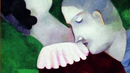 Marc Chagall, "Les Amoureux en vert", 1916-1917, huile sur carton maroufl&eacute; sur toile, 69,7 x 49,5 cm. Paris, Centre Georges-Pompidou, dation en 1988, en d&eacute;p&ocirc;t au mus&eacute;e national Marc-Chagall, Nice. (ADAGP, PARIS 2013 / CHAGALL / RMN / GÉRARD BLOT)