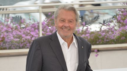 Alain Delon le 19 mai à Cannes où il a reçu une Palme d'or d'honneur. (JACKY GODARD / PHOTO 12)