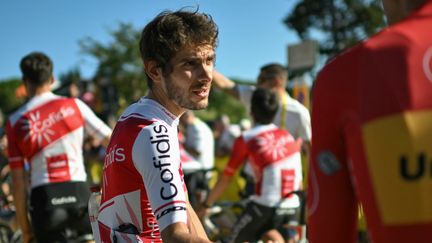 Le coureur de la formation Cofidis Guillaume Martin lors de la présentation des coureurs à Florence, le 27 juin. (MARCO BERTORELLO / AFP)