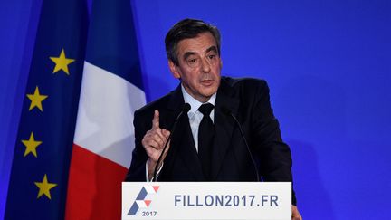 François Fillon : Que pensent les Français de sa défense ?