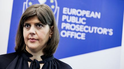 La cheffe du parquet européen,&nbsp;Laura Kövesi, le 1er juin 2021 à Luxembourg, lors d'une conférence de presse. (KENZO TRIBOUILLARD / AFP)