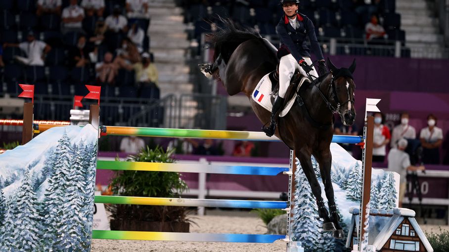 VIDEO. JO 2021 - Équitation : le refus du cheval de ...