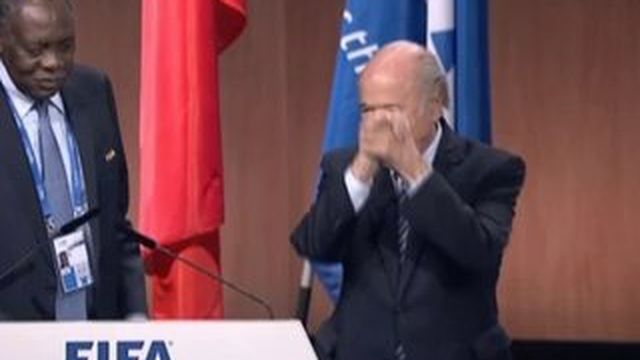 Sepp Blatter réélu à la tête de la Fifa,