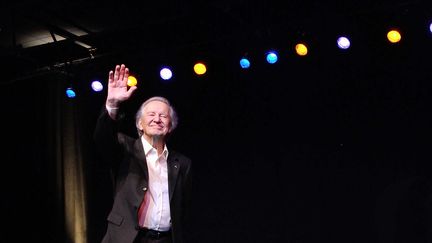 Fred Mella lors d'un dernier tour de chant à Villabé, en 2012. (SADAKA EDMOND/SIPA)