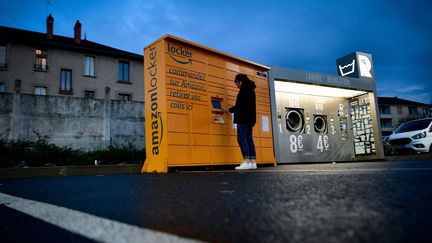 Un casier pour récupérer ses colis livrés par Amazon.&nbsp; (SALESSE Florian/PHOTOPQR/LA MONTAGNE/MAXPPP)