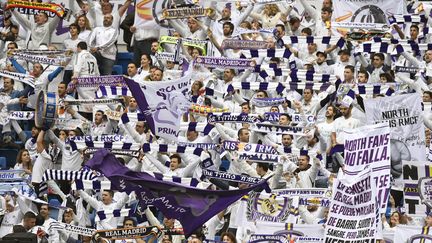 Des supporters du Real Madrid pendant un match contre le Malaga CF, le 25 novembre 2017. (AFP)