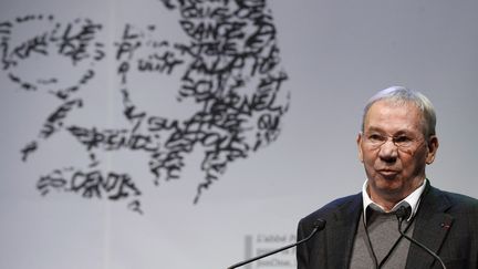 Le pr&eacute;sident de la Fondation Abb&eacute; Pierre, Raymond Etienne, le 1er f&eacute;vrier 2013 &agrave; Paris. (PIERRE VERDY / AFP)