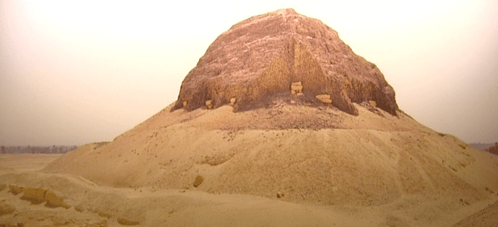 Forteresse construite sous le règne de Sésostris en Nubie, l'actuel Soudan.
 (France 3 (copie d&#039;écran))