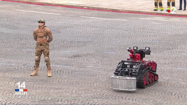 14-Juillet : des robots sur les Champs-Elysées